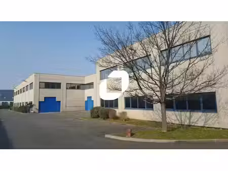 location local d’activités villeneuve la garenne 92390 900m²