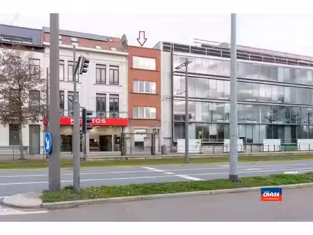 opbrengsteigendom met 4 appartementen op een zeer gunstige ligging (het zuid)