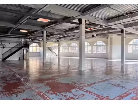 location bureau aubervilliers 1 789 m²