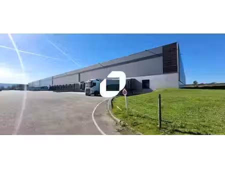 location entrepôt rives 38140 33966m²