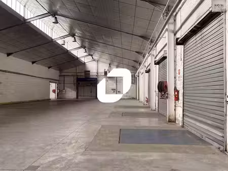 location entrepôt 7907m²