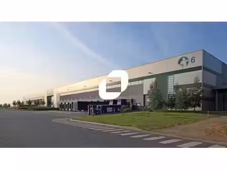 location entrepôt moissy cramayel 77550 20496m²