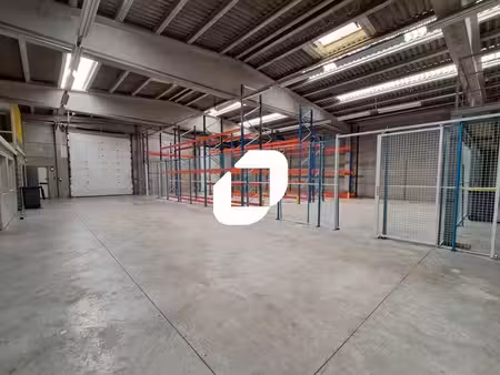 location local d’activités 772m²