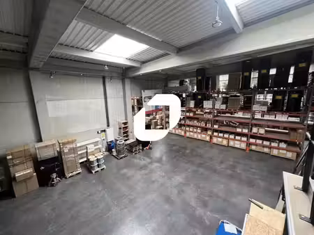 location local d’activités 534m² à 1218m²