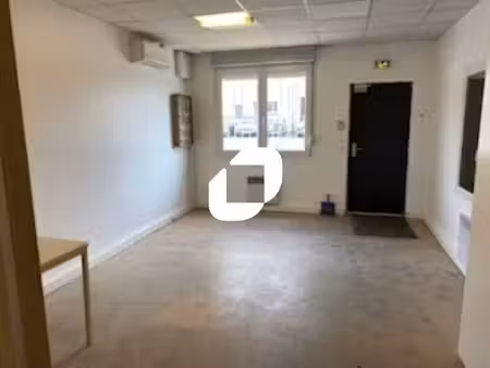 location local d’activités morainvilliers 78630 276m²