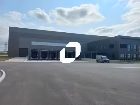 location local d’activités eragny 95610 31504m²