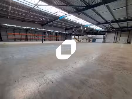 location local d’activités 2556m²