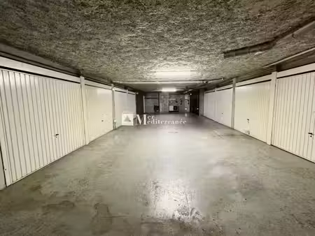 vente parking à grimaud (83310)  50 000 €