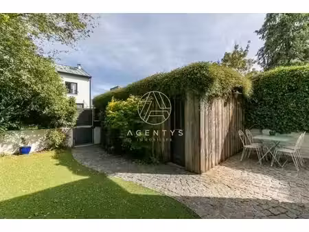 maison de 6 pièces de luxe en vente à joinville-le-pont  île-de-france