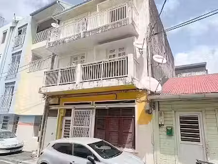 vente immeuble 8 pièces 158 m² à fort de france (97200)  230 000 €