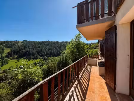 appartement 2 pièces de 41 m² à beuil