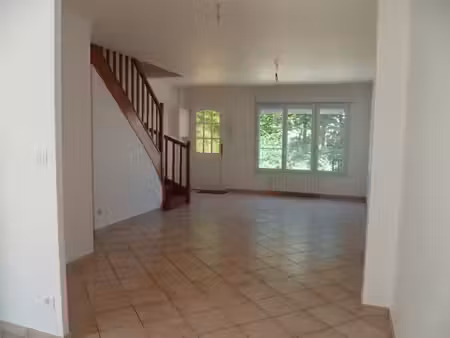 location maison 3 pièces 61m² la ferte st aubin 45240