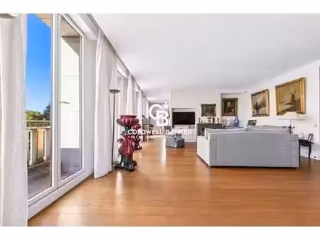 appartement de luxe 3 chambres en vente à champs-elysées  madeleine  triangle d’or  paris 