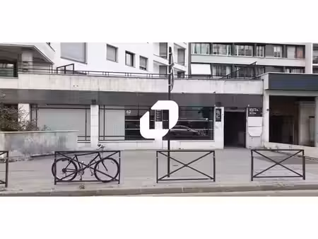 location commerce boulogne billancourt 92100 212m²