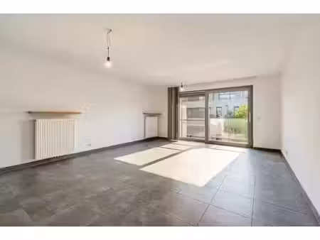 appartement te koop in zeebrugge met 2 slaapkamers