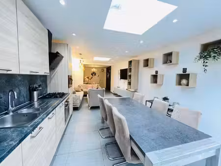 commercieel te koop in wervik met 7 slaapkamers