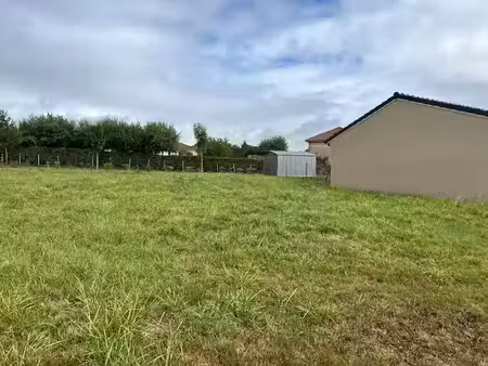vente terrain 579 m² à naucelles (15000)  39 800 €