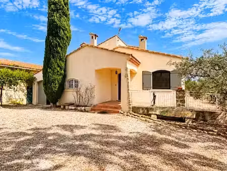 location maison 4 pièces 140 m² à eyragues (13630)  1 635 €