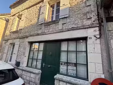 location maison 4 pièces 113 m² à issigeac (24560)  750 €