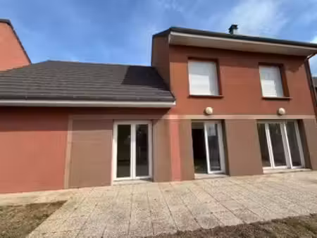 location maison 5 pièces 118 m² à le tréport (76470)  1 318 €