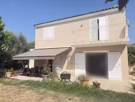 location villa 4 pièces 103.9 m² à nice (06000)  2 300 €