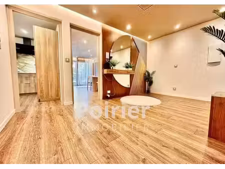 appartement de luxe de 2 chambres en vente à évian-les-bains  france