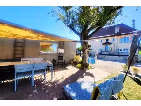 appartement de 4 pièces de luxe en vente à mésigny  france