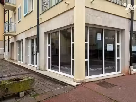 location locaux professionnels à beaune (21200)  1 500 €