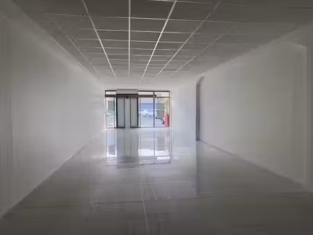 location locaux professionnels 1 pièce 100 m² à baie mahault (97122)  2 023 €