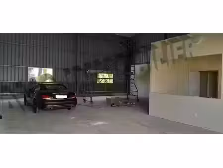 location locaux professionnels 165 m² à l'etang sale les bains (97427)  3 630 €