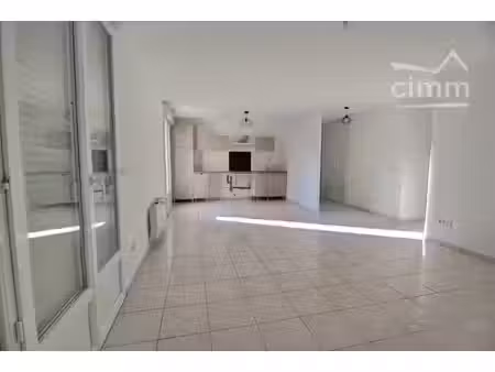 location appartement 64 m² à bassan (34290)