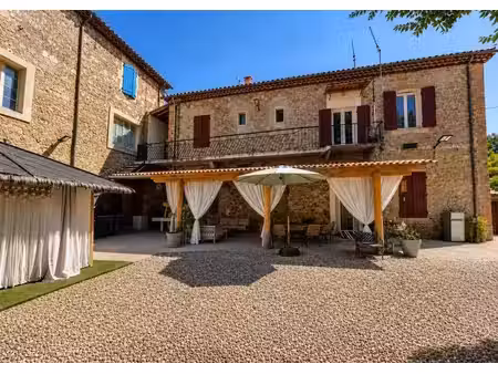 vente maison 10 pièces 226 m² robiac-rochessadoule (30160)