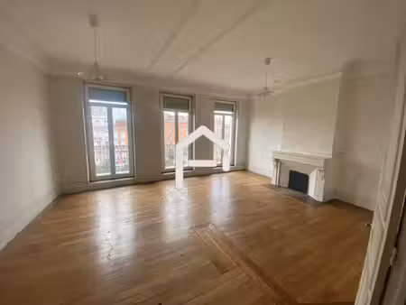 à vendre : appartement spacieux de 4 pièces à toulouse