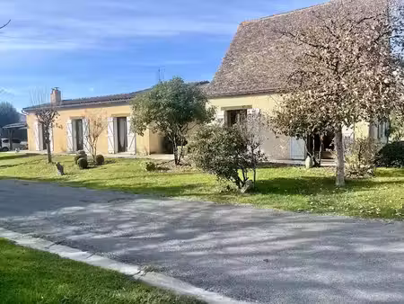 vente maison 5 pièces 195.7 m² à cunèges (24240)  330 000 €