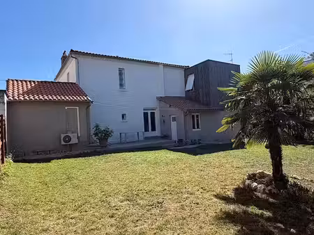 vente maison 6 pièces 153 m² à perigueux (24000)  328 600 €