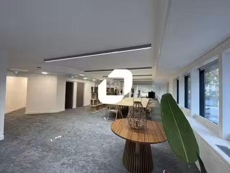 location bureaux boulogne billancourt 92100 472m² à 1011m²