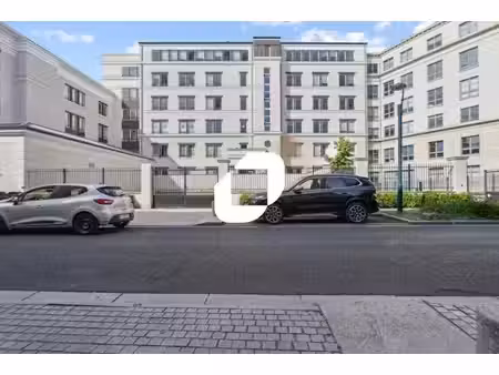 location bureaux chessy 77700 154m² à 333m²