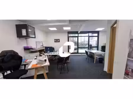 location bureaux serris 77700 67m²