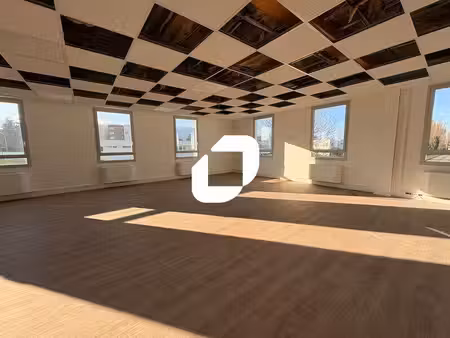 location bureaux bron 69500 129m² à 577m²