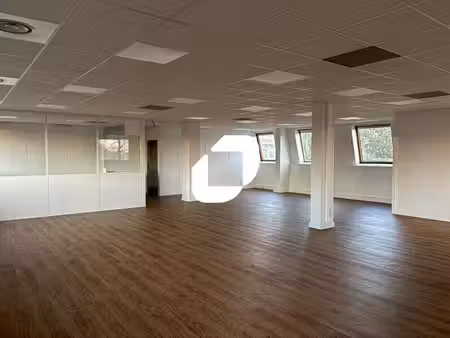 location bureaux bron 69500 245m² à 500m²