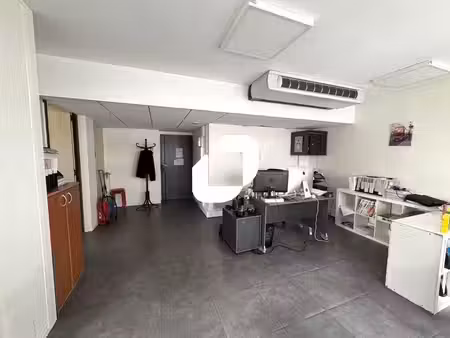 location bureaux lyon 69003 70m²