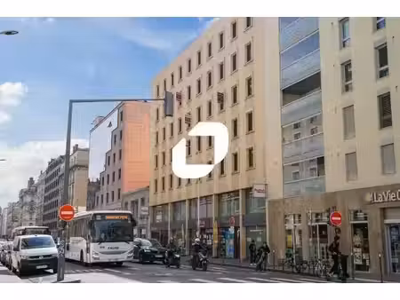 location bureaux lyon 69007 70m² à 143m²
