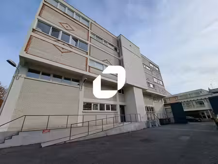location bureaux montreuil 93100 207m² à 559m²