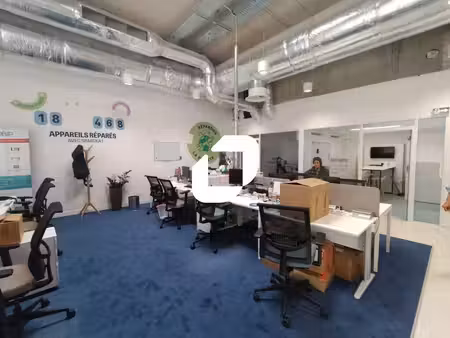 location bureaux montreuil 93100 879m²