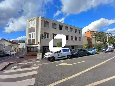location bureaux montrouge 92120 145m²
