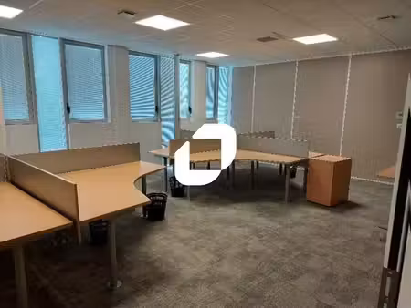 location bureaux rillieux la pape 69140 283m²