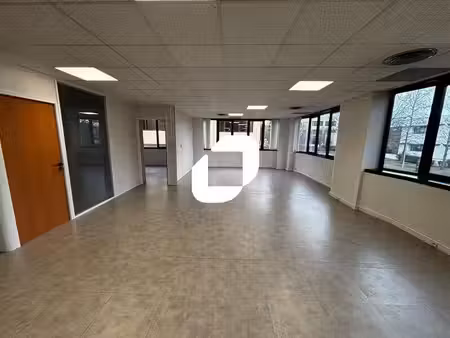 location bureaux saint didier au mont d or 69370 120m²