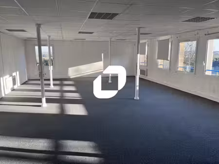 location bureaux templemars 59175 276m²