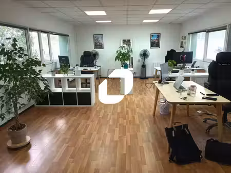 location bureaux lille 59800 45m² à 242m²