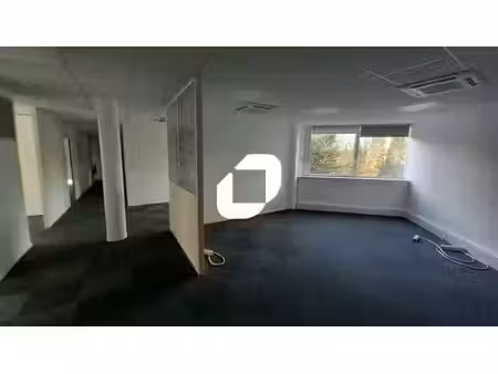 location bureaux 42m² à 273m²